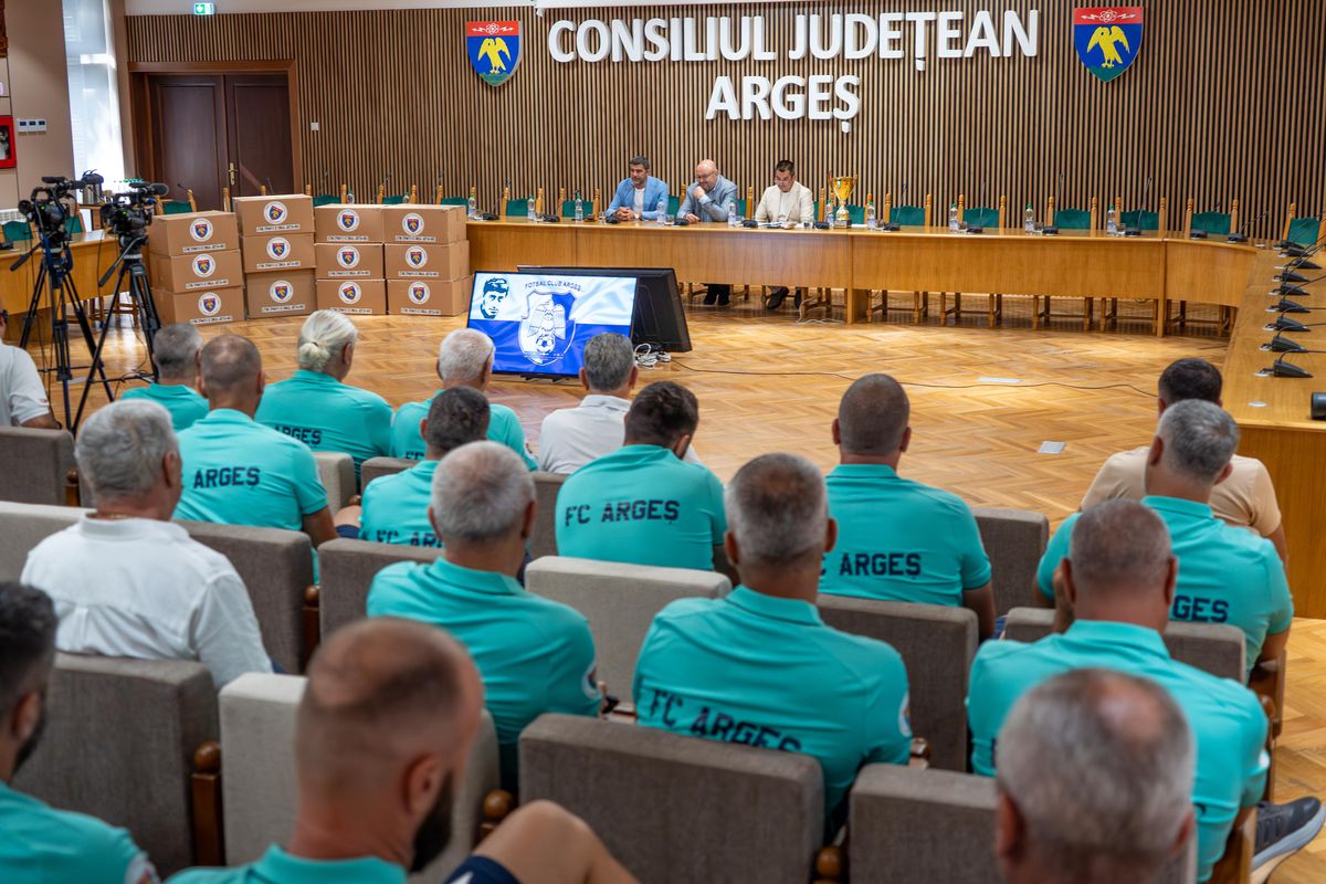 FC Argeș - echipamente Consiliul Judetean