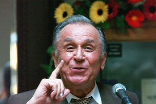 „Ion Iliescu a știut cum să divizeze, ca să stăpânească” » Verdictul aspru al unui profesor universitar: „Emil Constantinescu l-a întrebat dacă crede în Dumnezeu, eu l-aș mai fi întrebat ceva”