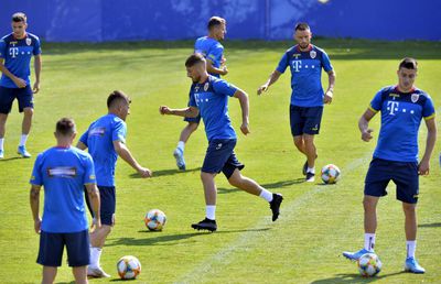 ROMÂNIA - MALTA // VIDEO Cosmin Contra, îngândurat la antrenamentul de astăzi al naționalei + Burleanu prezent la Mogoșoaia