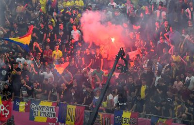 Oficialii FRF pun tunurile pe ultrași: „Aceste comportamente ne fac sa arătăm atât de mici în fața lumii!”