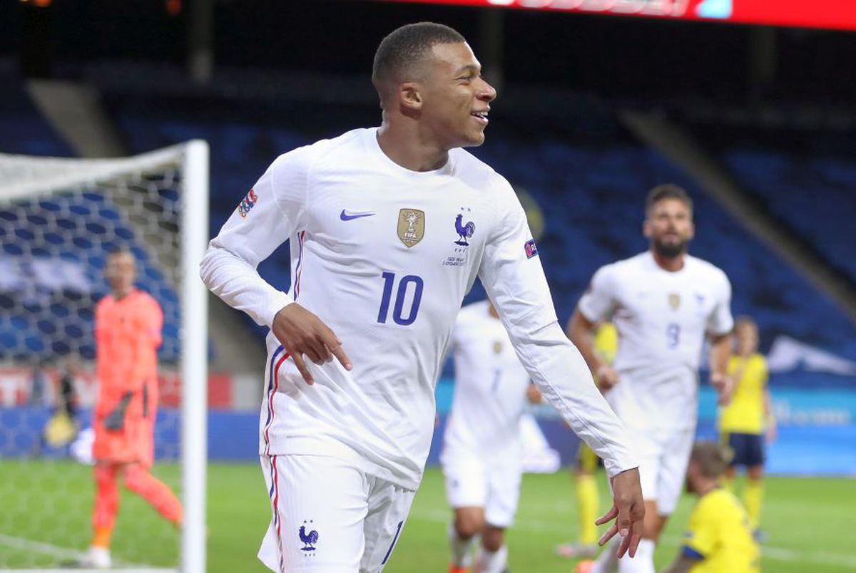 LIGA NAȚIUNILOR. FOTO Oprește-l, dacă poți! Mbappe, cursă și execuție de geniu în Suedia - Franța