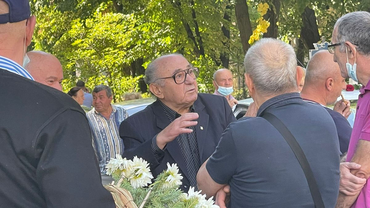 Ivan Patzaichin a fost înmormântat, astăzi, în Cimitirul Bellu » Fiica legendarului campion, discurs emoționant: „Tatăl meu a fost Ivan Inimă de Aur”