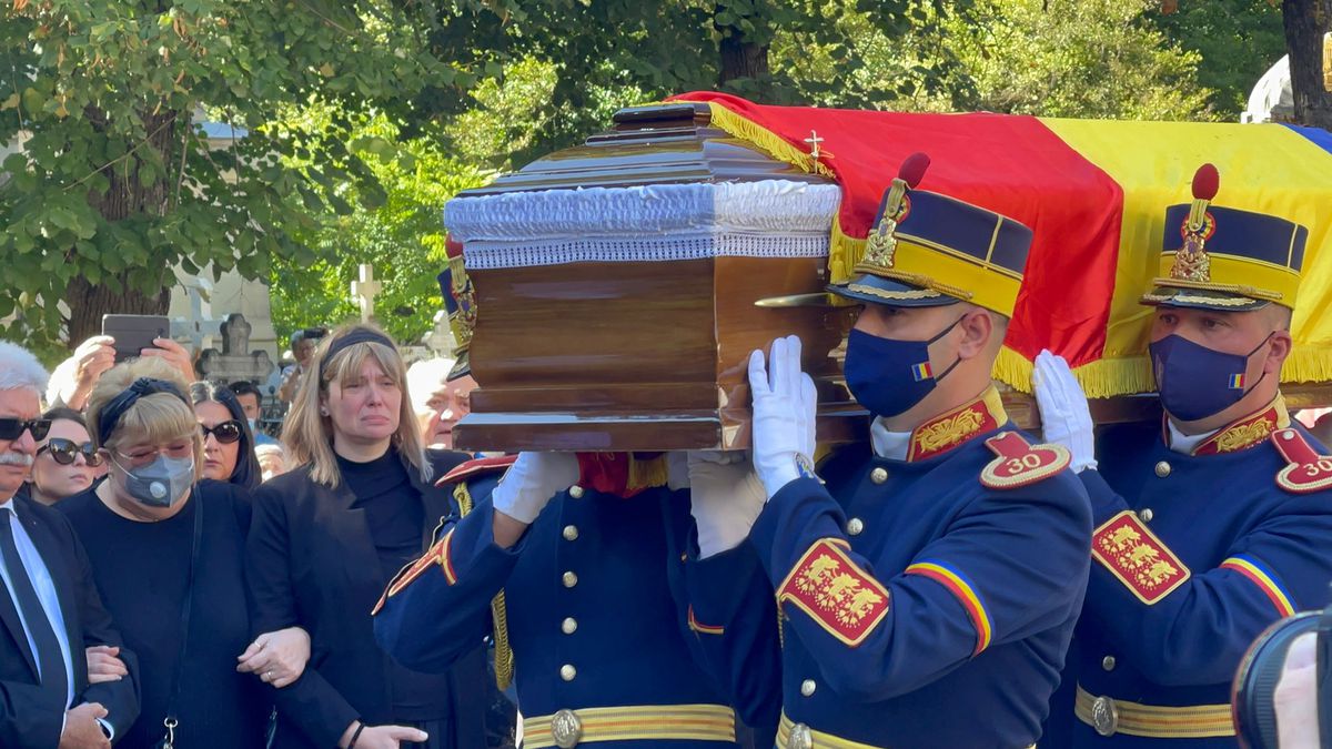 Ivan Patzaichin a fost înmormântat, astăzi, în Cimitirul Bellu » Fiica legendarului campion, discurs emoționant: „Tatăl meu a fost Ivan Inimă de Aur”