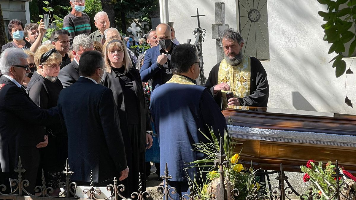 Ivan Patzaichin a fost înmormântat, astăzi, în Cimitirul Bellu » Fiica legendarului campion, discurs emoționant: „Tatăl meu a fost Ivan Inimă de Aur”