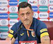Antrenamentul oficial al României la Skopje, cu 17 fotbaliști » Rădoi s-a băgat la joc + Ultimele detalii de la trimișii GSP