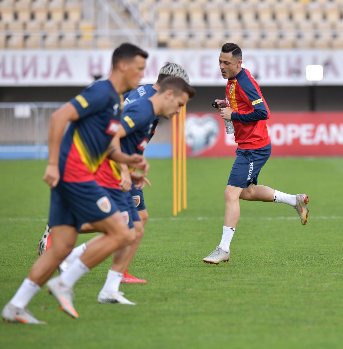 Ianis Hagi are COVID-19 și ratează meciul cu Macedonia de Nord! Ceilalți 3 „tricolori”, testați negativ