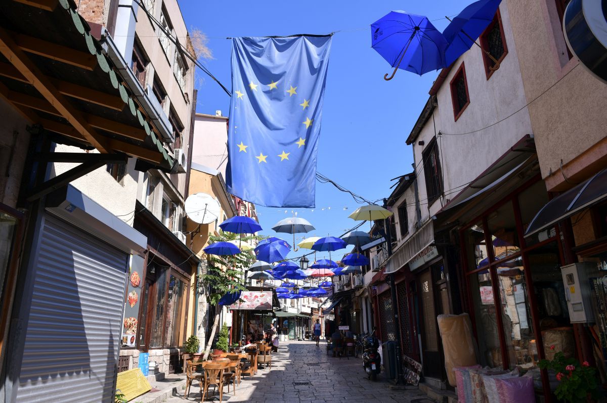 Orașul celor 1.000 de statui: „Și în România e corupție, dar aici e mai rău!”