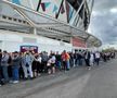 WEST HAM - FCSB, coadă la casele de bilete