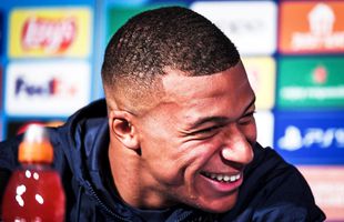 PSG, în centrul unui scandal în Franța după ce Mbappe și antrenorul Galtier au început să râdă la conferință: „Da, am vorbit să folosim iahturi pe nisip”