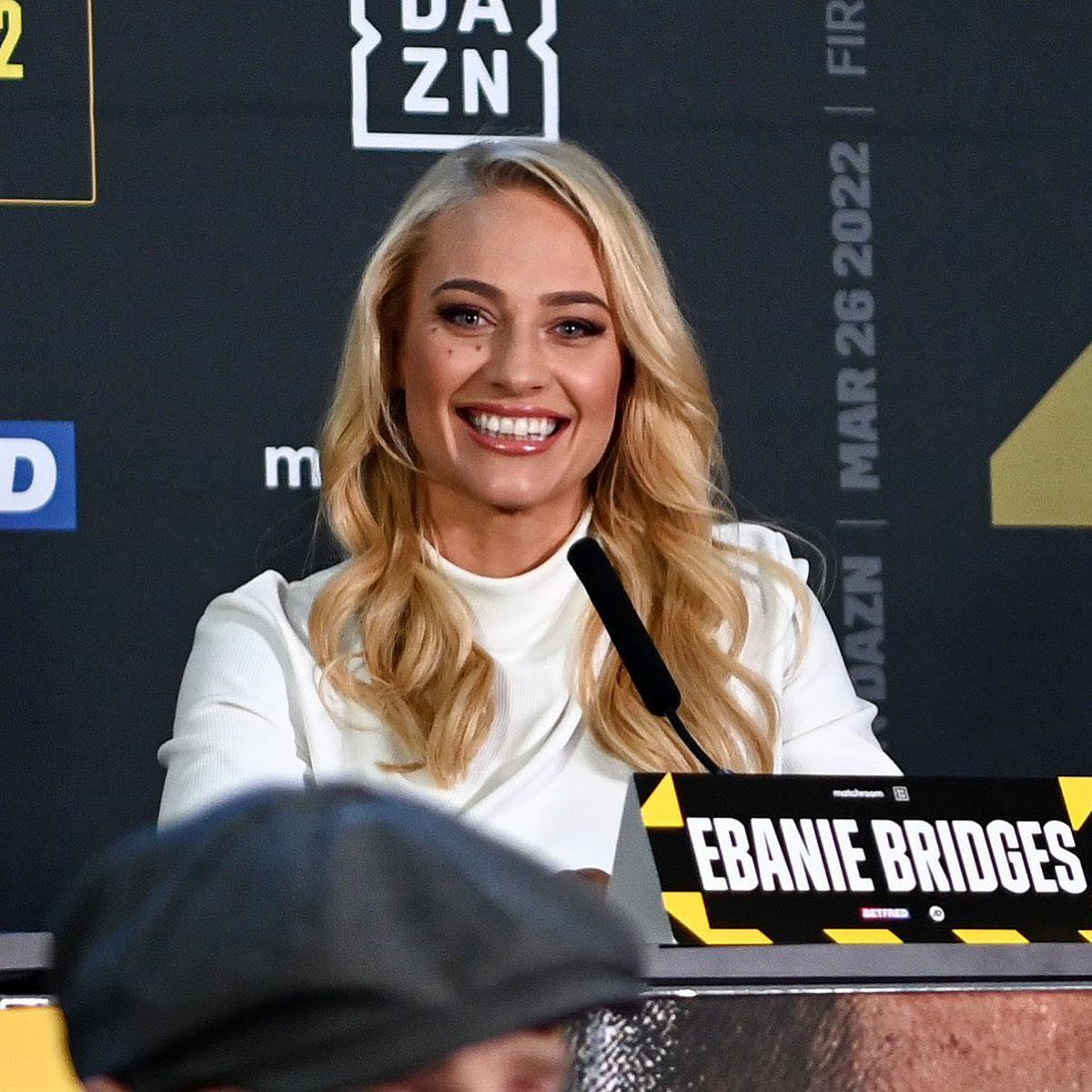 „Bombardiera blondă din box”, presupusa amantă a lui Conor McGregor, primele declarații despre luptător: „Îmi pare rău de el”