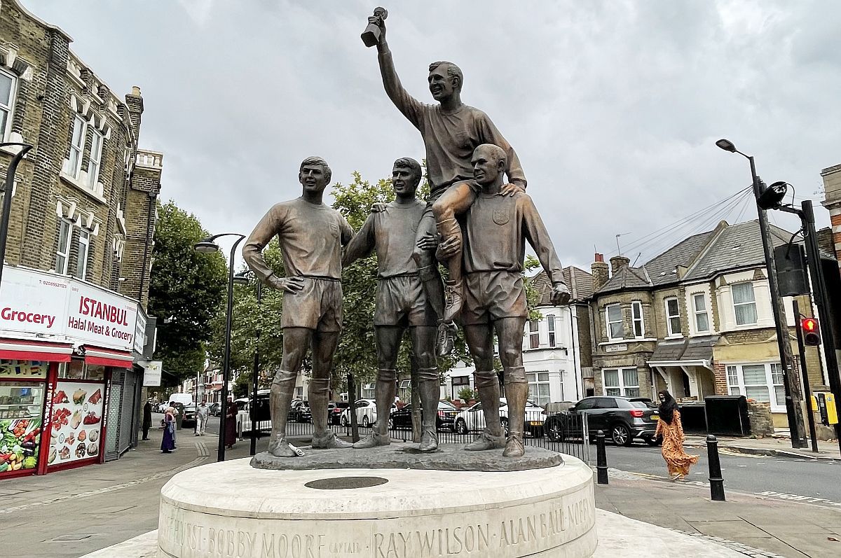 Cartier rezidențial în locul istoriei » Ce s-a ales de Upton Park, istoricul stadion lăsat în urmă de West Ham