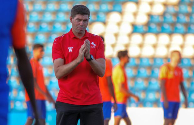 Intrat în conflict cu Ten Hag, jucătorul lui United e dorit de Gerrard în ultimele ore din mercato