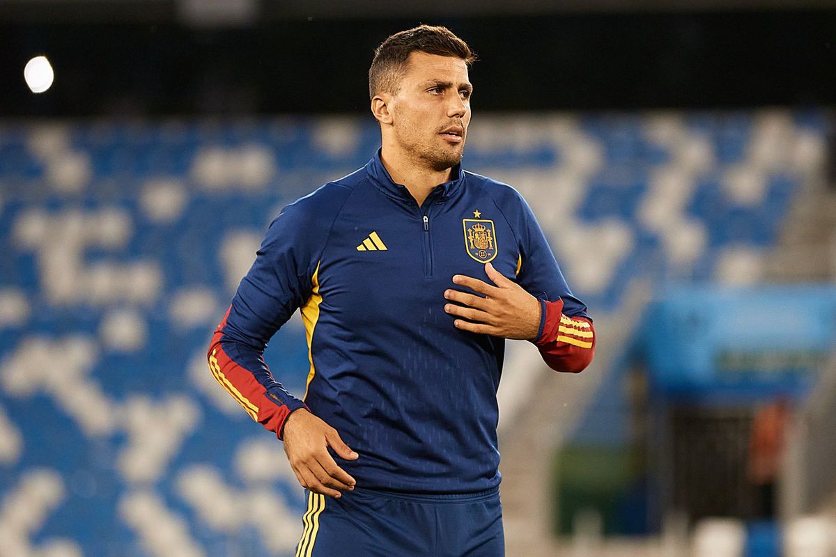 Imaginile zilei în preliminariile Euro 2024 » Stupoare în Georgia: cum au fost nevoiți jucătorii Spaniei să iasă la antrenament