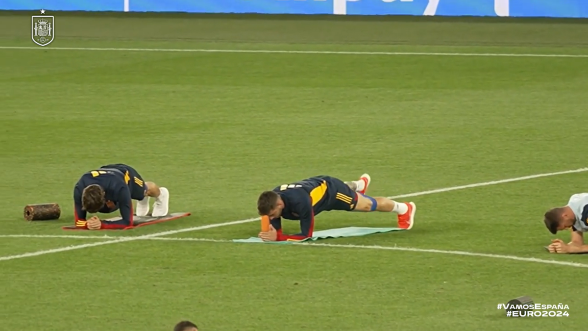 Imaginile zilei în preliminariile Euro 2024 » Stupoare în Georgia: cum au fost nevoiți jucătorii Spaniei să iasă la antrenament