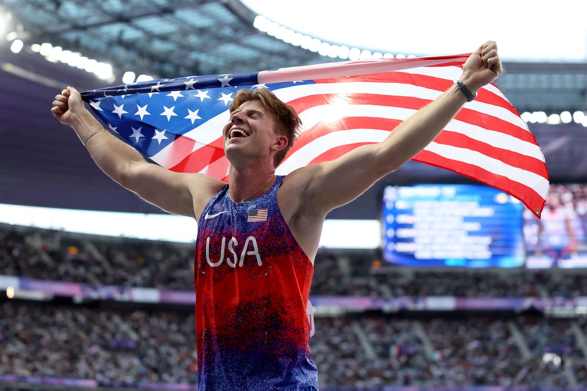 Paris, orașul visurilor împlinite » Hunter Woodhall a devenit campion paralimpic după ce soția sa, Tara, cucerea aurul la Jocurile Olimpice în urmă cu o lună