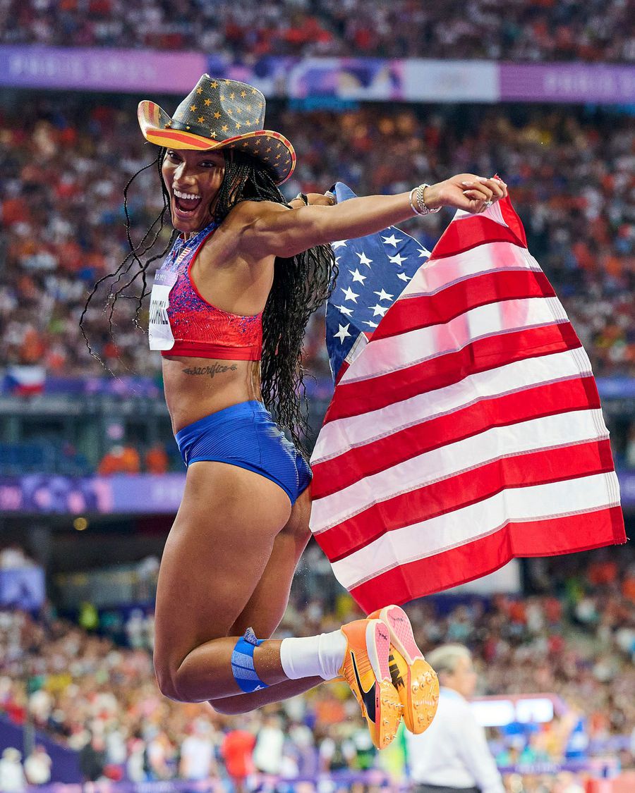 Tara Davis-Woodhall, campioană olimpică și mondială la săritura în lungime, a abordat un subiect tabu: „Durerea este insuportabilă”