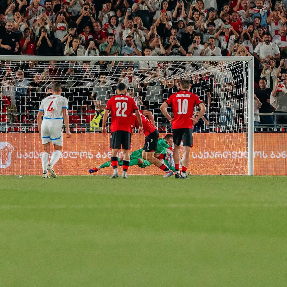 Rezultat șocant în Liga Națiunilor » Georgia și-a zdrobit adversara, o națională prezentă la Euro 2024: „Fiasco, rușine! Cea mai slabă prestație din istorie”