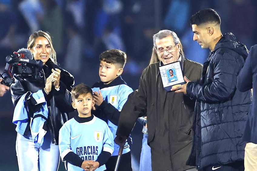 Luis Suarez, alături de familia sa la ultimul său meci pentru Uruguay / Foto: Getty Images