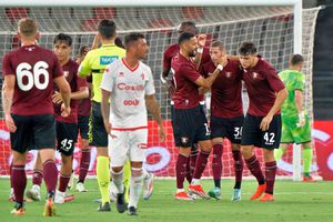 Specialistul în transferuri anunță: românul cu meciuri în Serie A vine la CFR Cluj