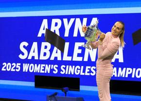 Ce s-a întâmplat în culise, după finala Sabalenka - Anisimova » Imaginile „scăpate” pe internet + rochia aleasă de campioană pentru poza oficială