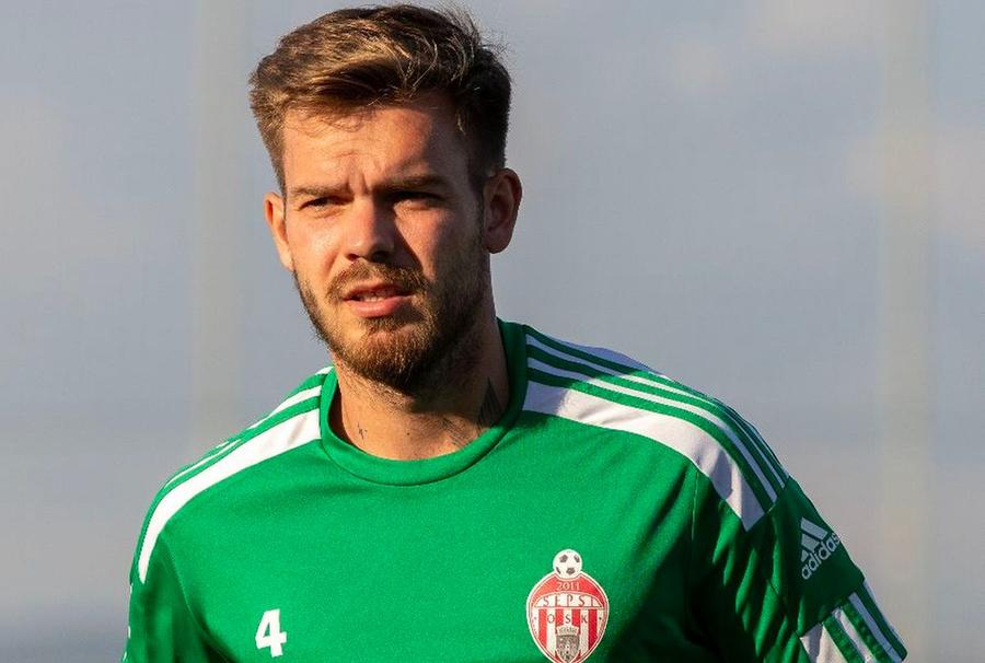 Denis Haruț, fundaș Sepsi // foto: Sepsi OSK A trecut prin „malaxorul” de la FCSB și a dezvăluit cât de toxică e atmosfera creată de criticile lui Gigi Becali: „Îți asumi când mergi acolo”