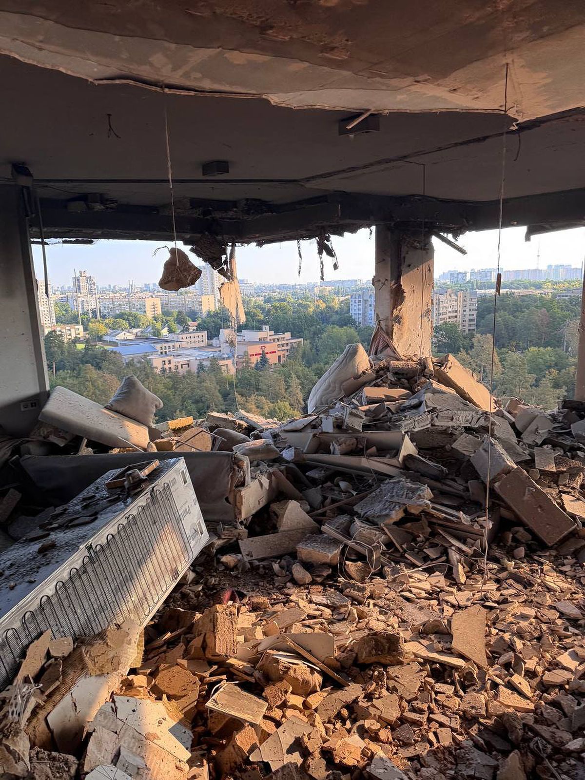 Casa lui Sudakov, lovită de rachete rusești