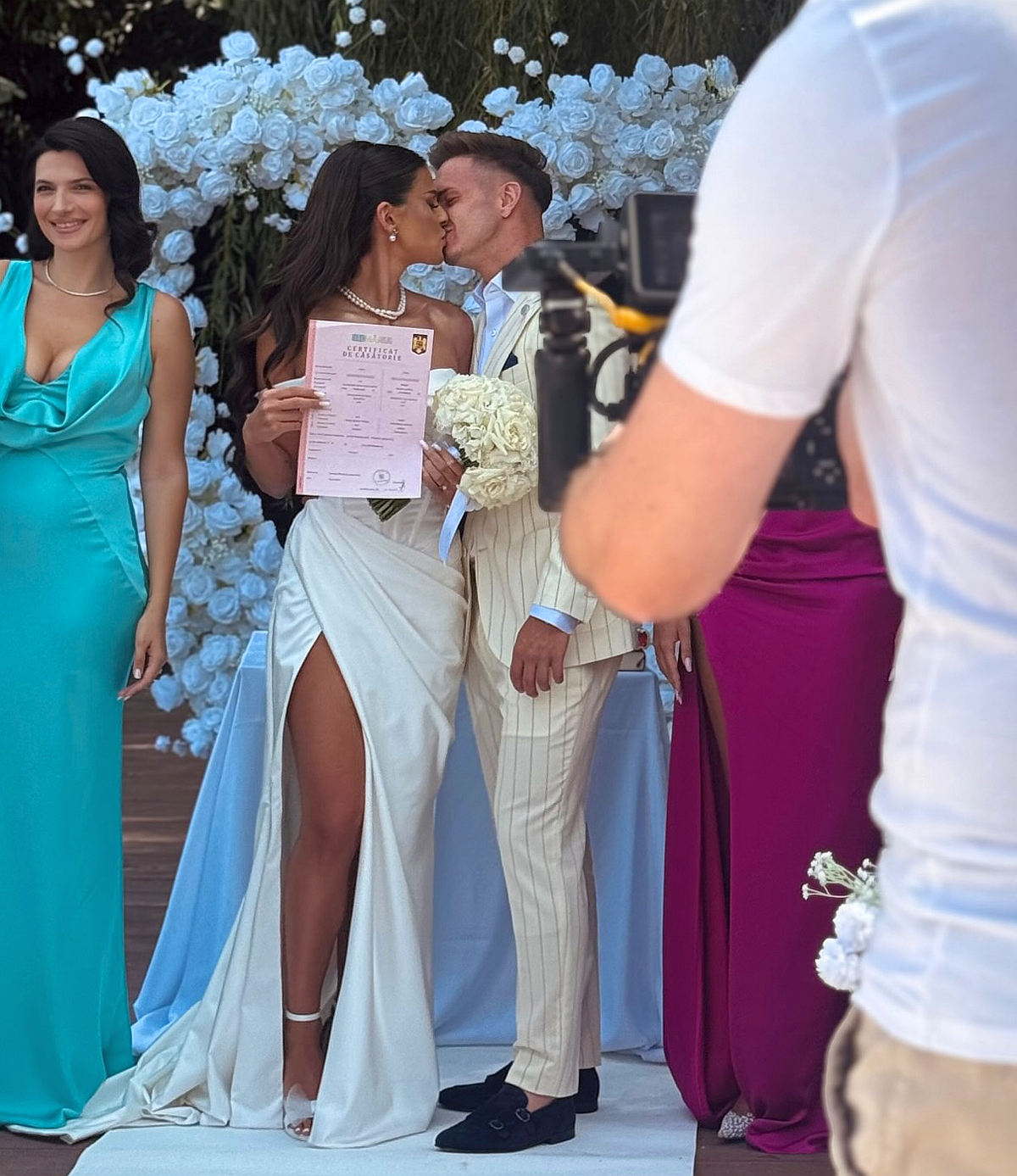 Nunta sezonului la Dinamo! Fotbalistul a făcut pasul cel mare: petrecere în stil ultras, cu torțe și scandări