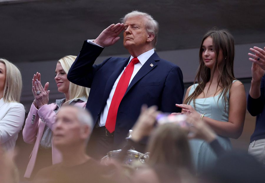 Donald Trump la finala US Open / Foto: Imago Sportul împrumută masca dictatorilor