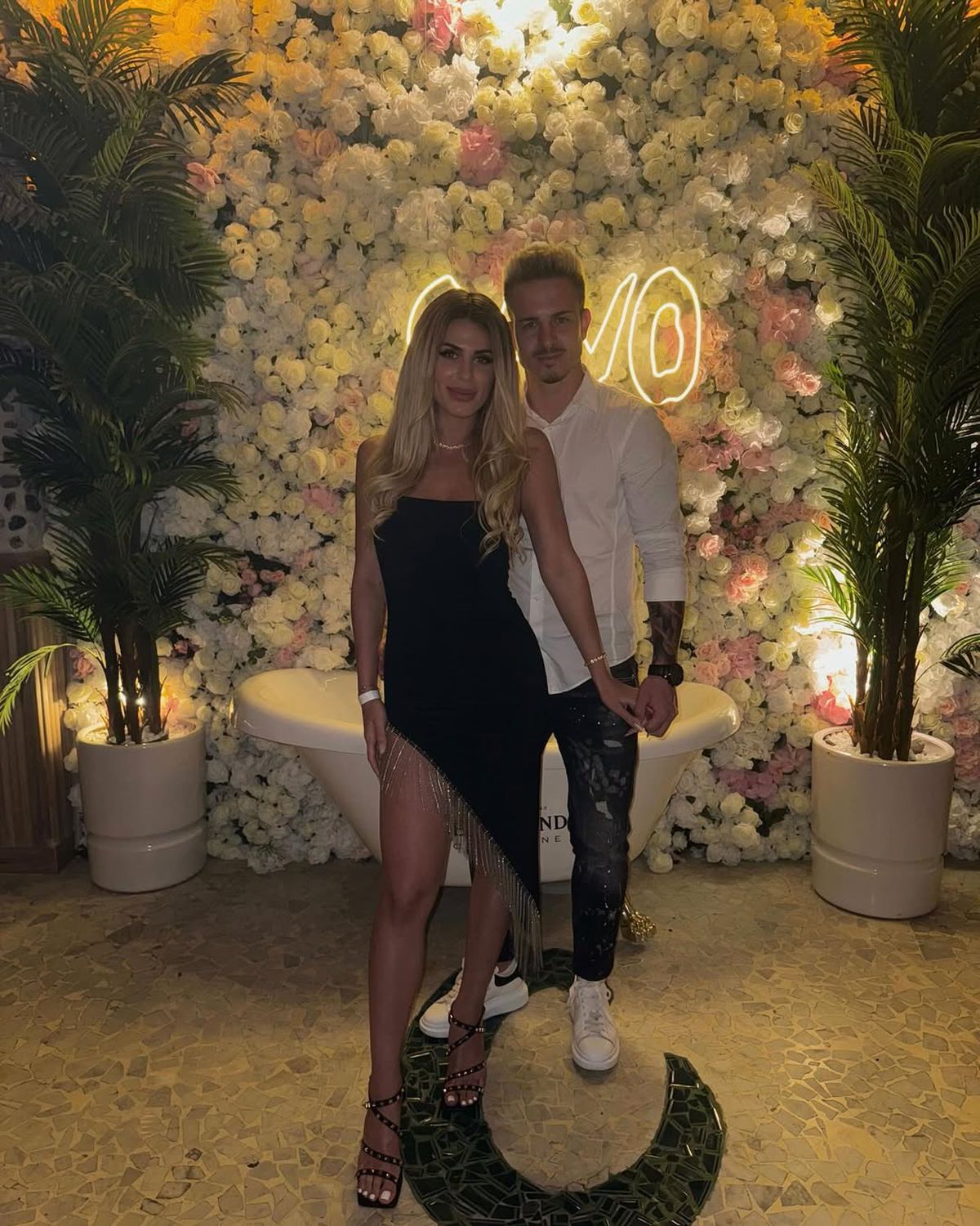 Nunta sezonului la Dinamo! Fotbalistul a făcut pasul cel mare: petrecere în stil ultras, cu torțe și scandări