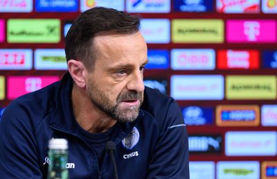 Selecționerul Ciprului i-a perpelit pe Lucești! Amănuntele care le dau fiori „tricolorilor” în Insula Afroditei