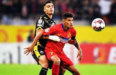 Denis și Goliat » Prăpastie IMENSĂ între Florinel Coman și Denis Ciobotariu, cei doi marcatori din Derby: diferențe majore la salarii și cote