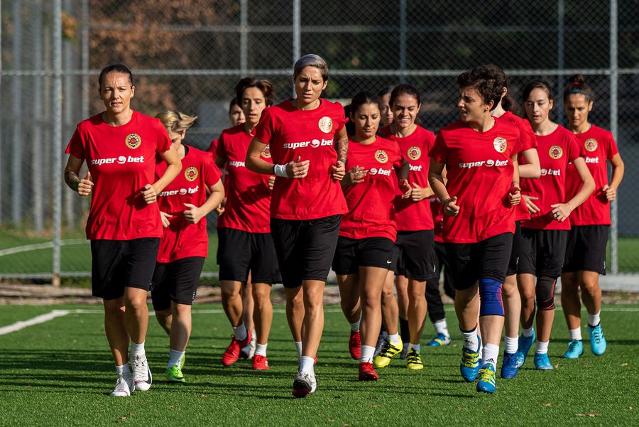 Superbet devine prima agenție de pariuri din România care sponsorizează o echipă de fotbal feminin