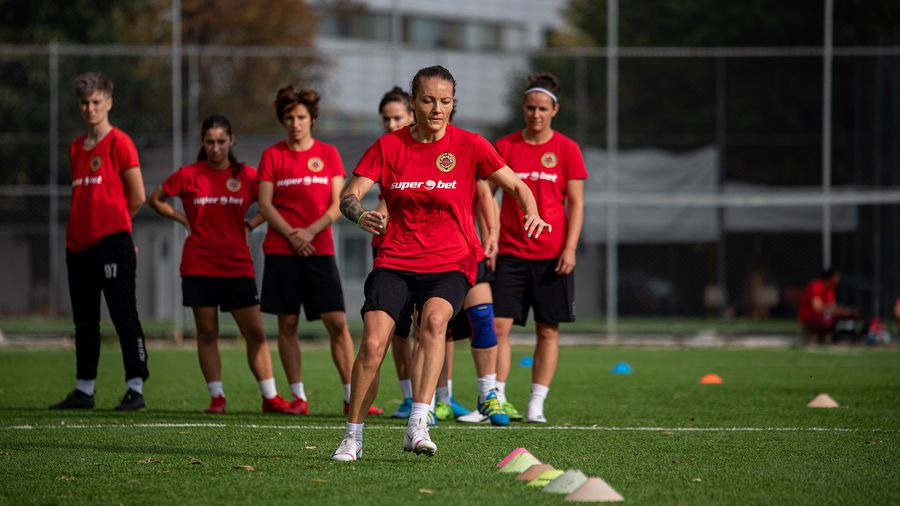 Superbet devine prima agenție de pariuri din România care sponsorizează o echipă de fotbal feminin