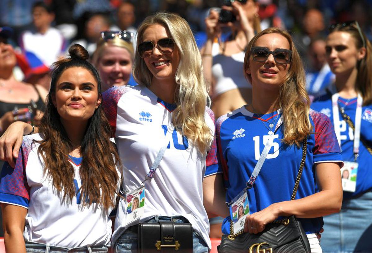 FOTO Islanda - România, fără cele mai sexy fane din Europa! Femeile din Islanda au întors toate privirile la ultimele două turnee finale