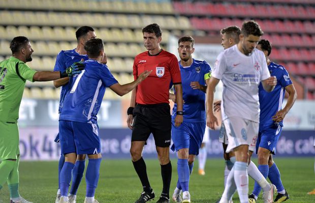 UPDATE Un club din Liga 1 e îngrijorat de creșterea alarmantă a numărului de cazuri de COVID-19: „Mai putem continua campionatul așa?” + 5 cazuri de COVID-19 la echipa secundă