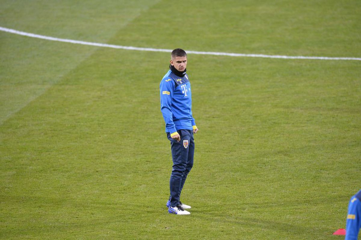 FOTO Ce s-a întâmplat la antrenamentul oficial al „tricolorilor”: cine l-a „adoptat” pe Camora, care a fost cel mai vesel grup și ce joc le-a pregătit Mirel Rădoi