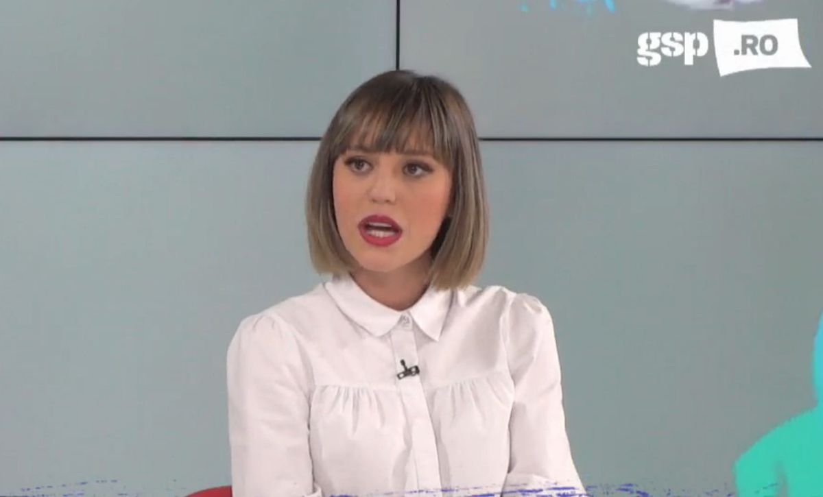 Prezentă pe Arena Națională » Prezentatoarea TV nu a ratat România - Belarus: „Îmi place Edi Iordănescu”