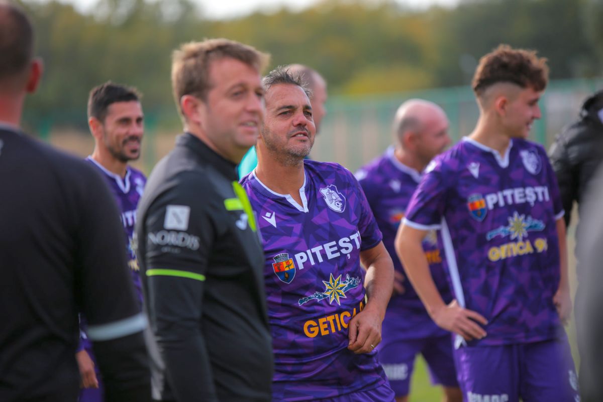 Imagini rare: Vlădoiu, Prepeliță și Schumacher au revenit în iarbă » Meci inedit pentru FC Argeș