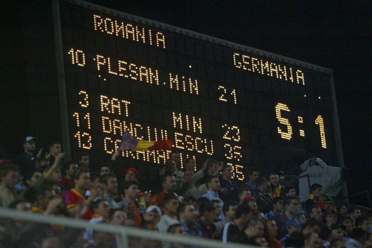 România - Germania 5-1 (28 aprilie 2004) / Imagini de arhivă de la supervictoria din Giulești