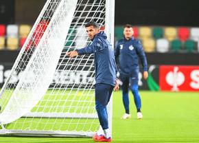 Strategia lui Gigi Becali de la Silkeborg, taxată de antrenorul adversarei din Liga 1: „Te trage în jos, nu e în interesul fotbalului românesc!”