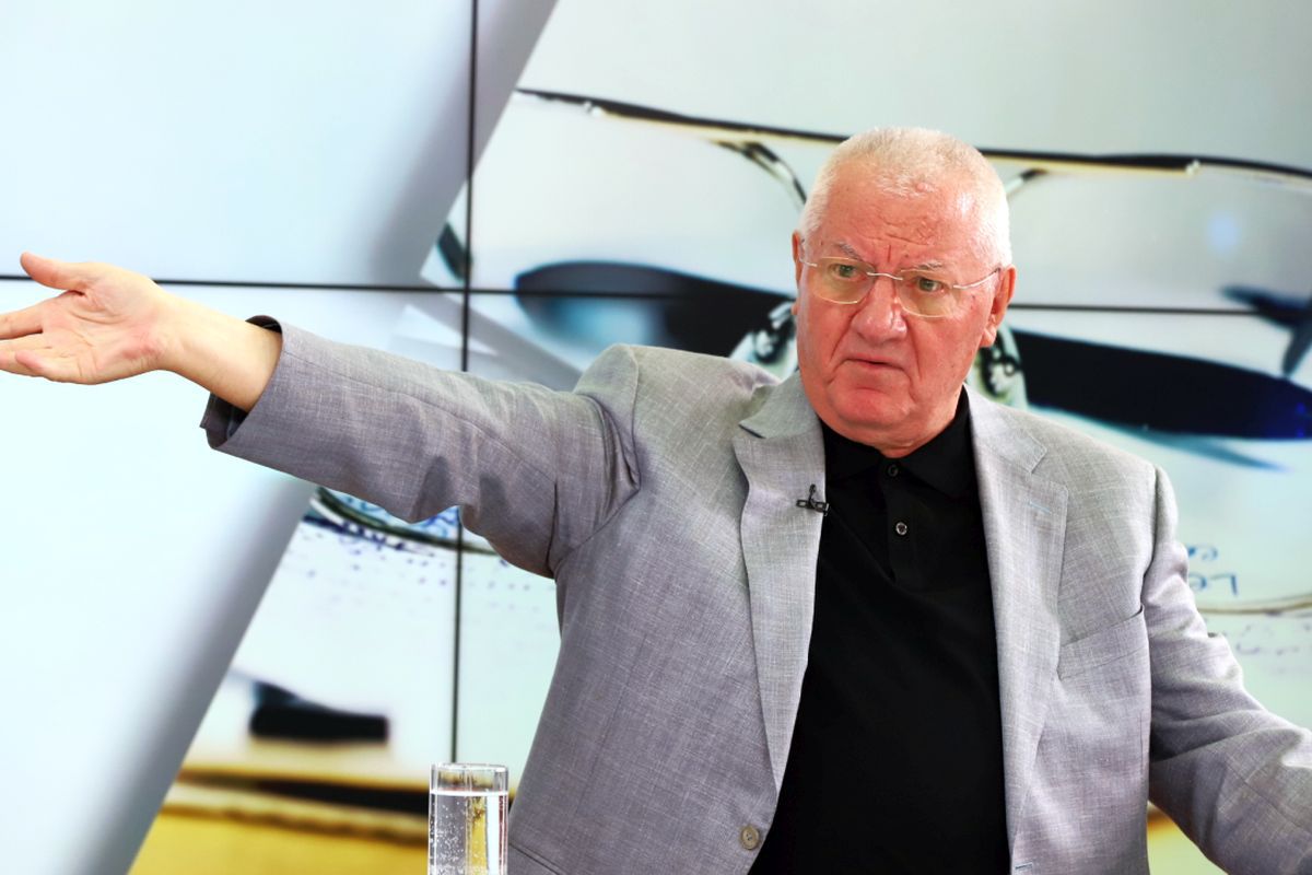 Previziunea lui Dragomir pentru 2023: „Patru echipe se bat la titlu, ea îl va câștiga ” + Antrenorul-surpriză din Liga 1 care l-a fascinat: „E trăsnet, fiți atenți ce vă spun!”