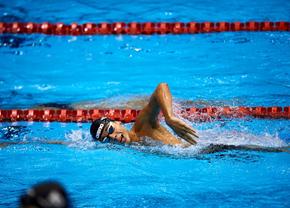 David Popovici, două victorii în Elveția » S-a impus la 400 m și 200 m liber în bazin scurt