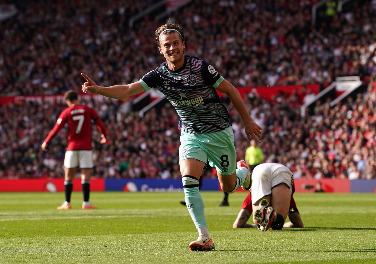 Manchester United - Brentford 2-1. McTominay întoarce incredibil scorul în prelungiri, după o nouă gafă a lui Onana