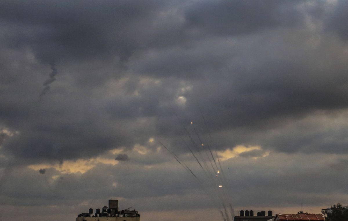 Israel a intrat în „stare de război”! 5.000 de rachete lansate sâmbătă dimineață de Hamas