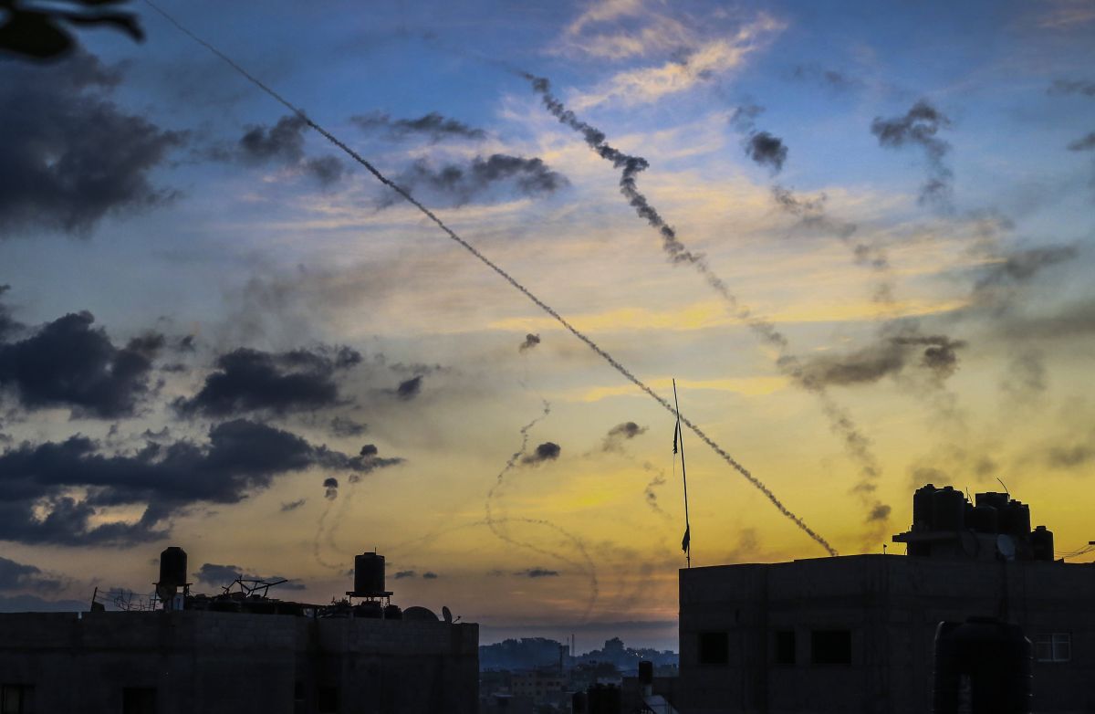 Israel a intrat în „stare de război”! 5.000 de rachete lansate sâmbătă dimineață de Hamas