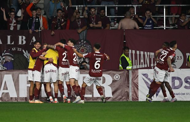 6 detalii care nu s-au văzut la TV de la Rapid - Poli Iași: Ce a făcut Ioniță după schimbare + Un jucător s-a „rupt”, dar a vrut să continue