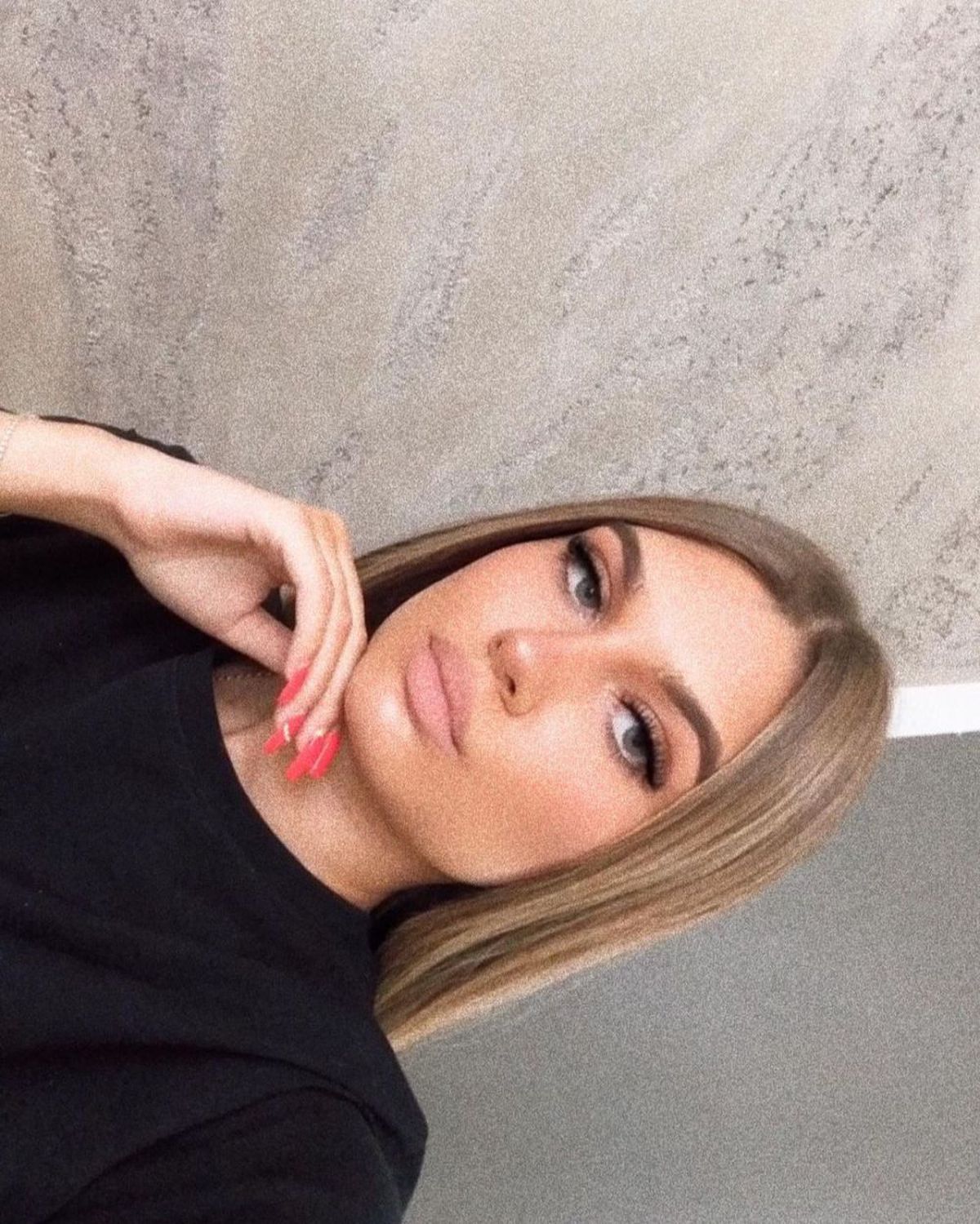 Tavi Popescu, apariție inedită în vacanță » Și-a acoperit corpul de tatuaje + Are un nou look