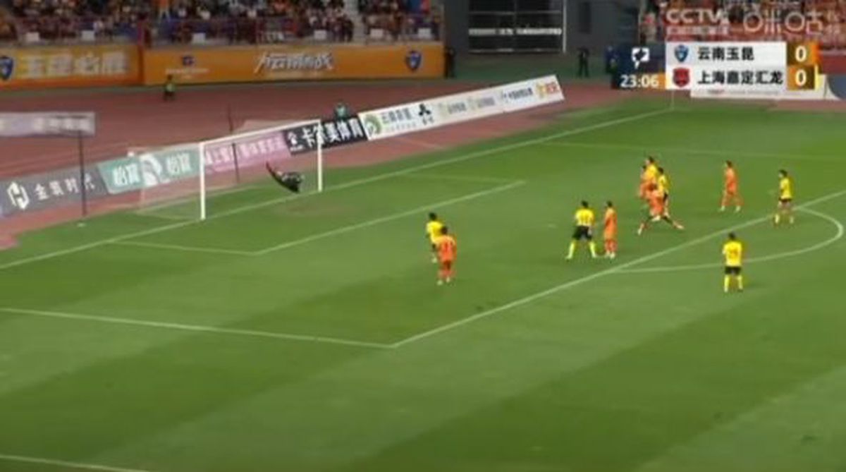 Alex Ioniță face SHOW în China! Promovare după un gol fabulos » Fostul coleg de la Rapid, comentariu genial: „De la mine ai învățat să tragi așa”