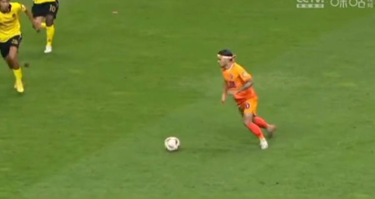 Alex Ioniță face SHOW în China! Promovare după un gol fabulos » Fostul coleg de la Rapid, comentariu genial: „De la mine ai învățat să tragi așa”