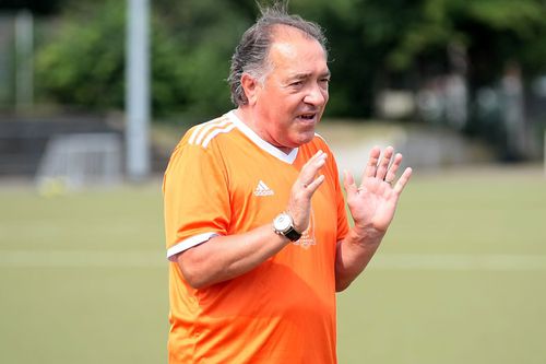 Marcel Răducanu, la academia unde pregătește copiii, la Dortmund / Foto: Imago